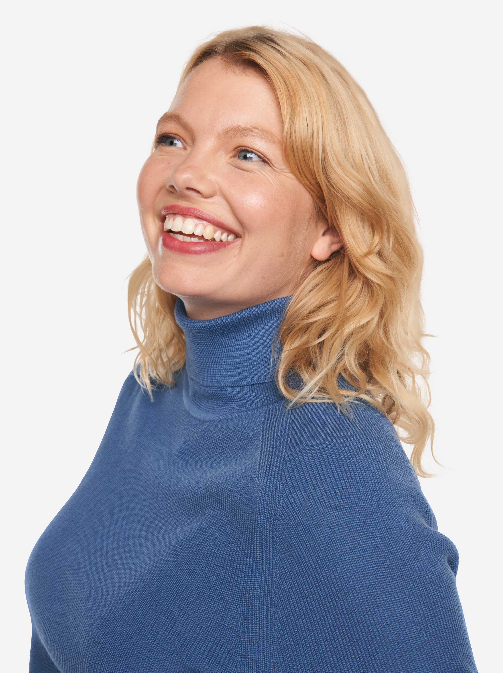 Teym - The Merino Sweater - Turtleneck - Women - Sky Blue - 2