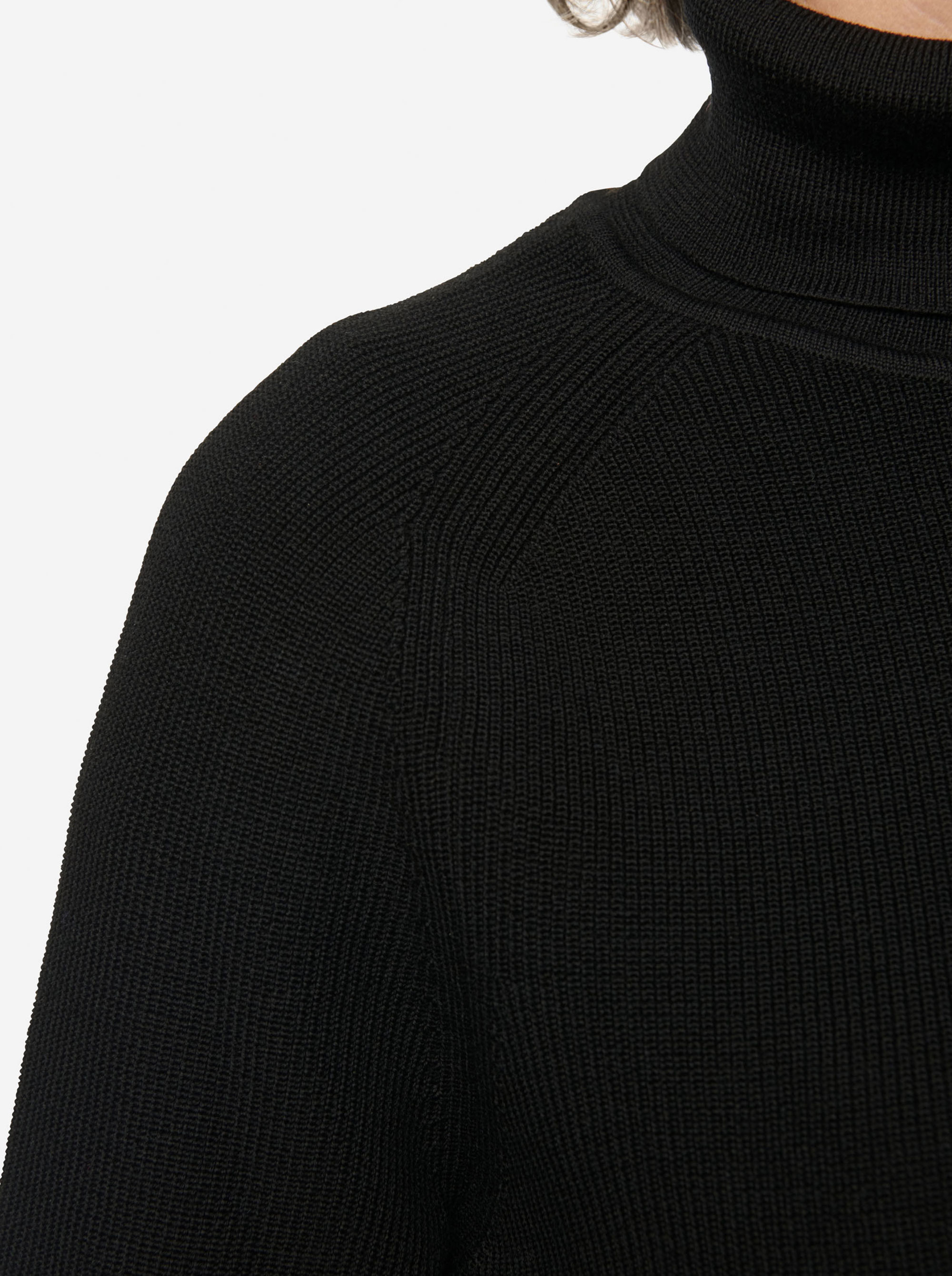 påske peddling Ja The Turtleneck Sweater in Black · Teym