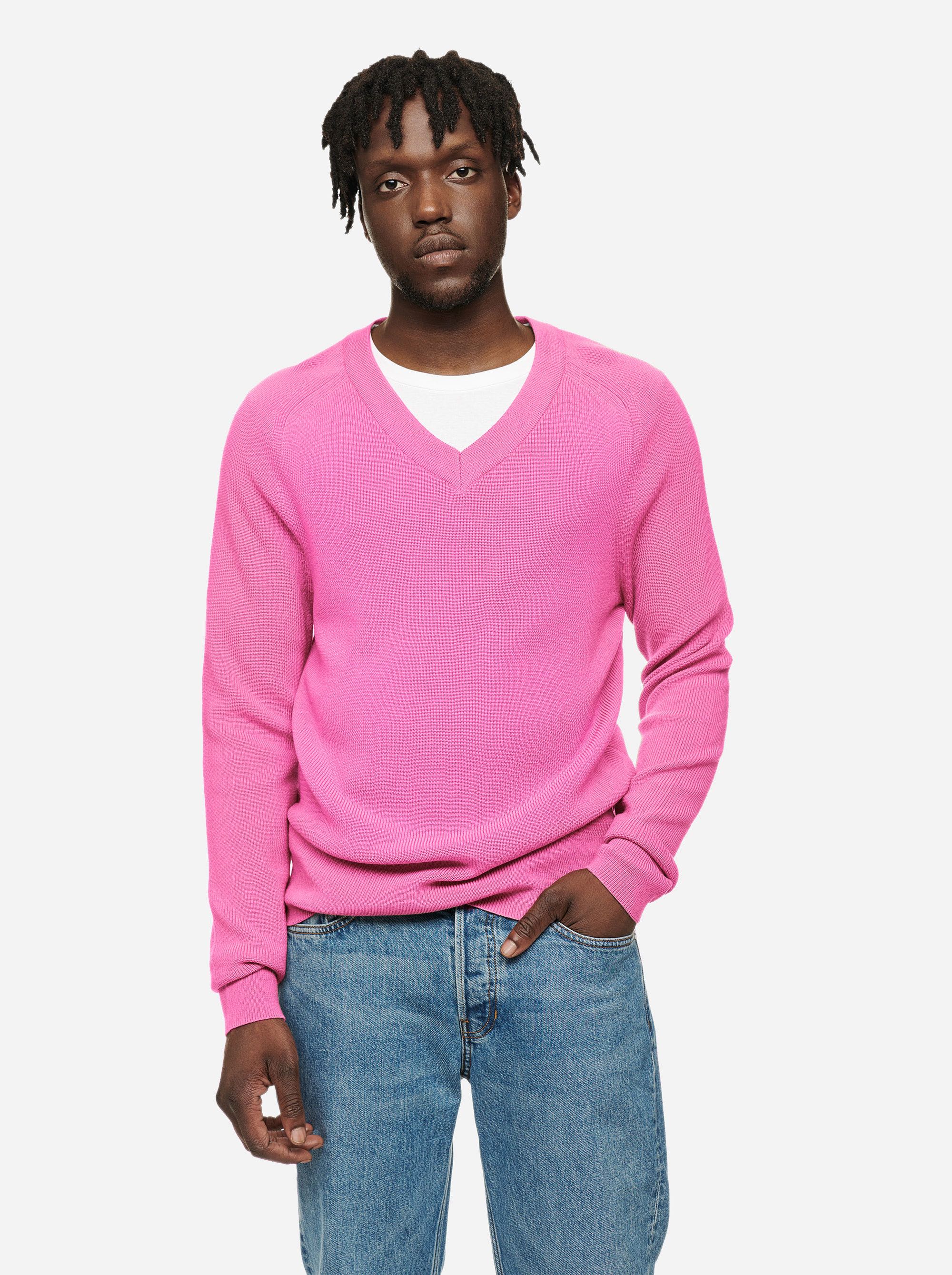 Teym - V-Neck - The Merino Sweater - Men - Bright Pink - 1