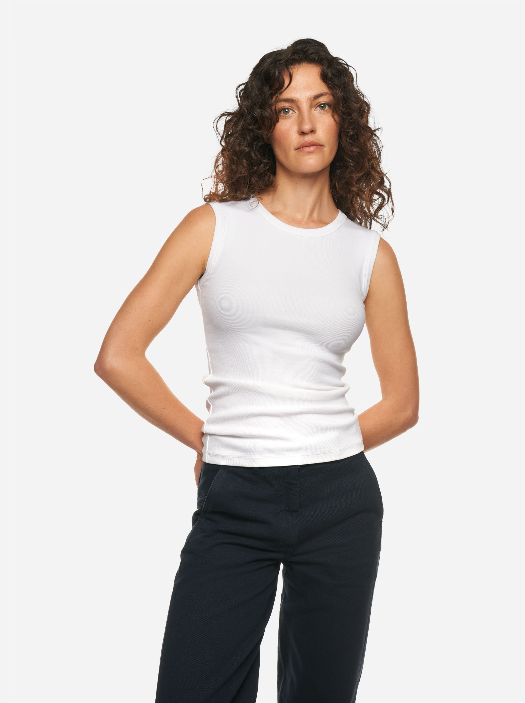 Teym - The Sleeveless T-Shirt - Women - White - 5