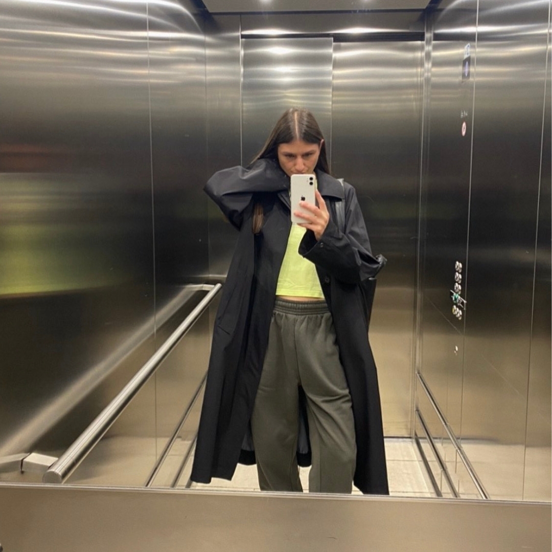 Teym - The Raincoat - Women - Black Instagram - 3